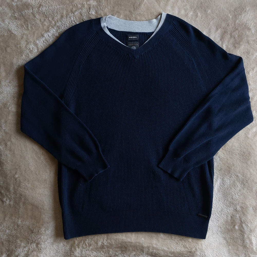 Diesel Men's Blue Knit V Neck Long Sleeve Shirt | L